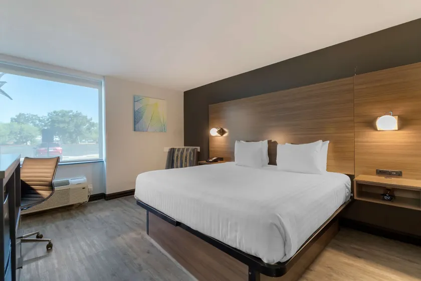 Best Western Corpus Christi Airport Hotel - Image 1