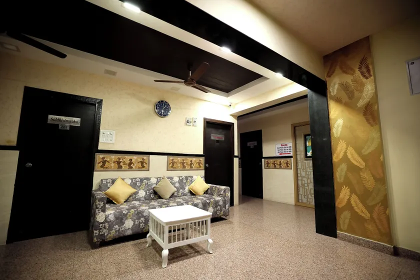 Hotel Park Gardenia - Coin salon dans le hall