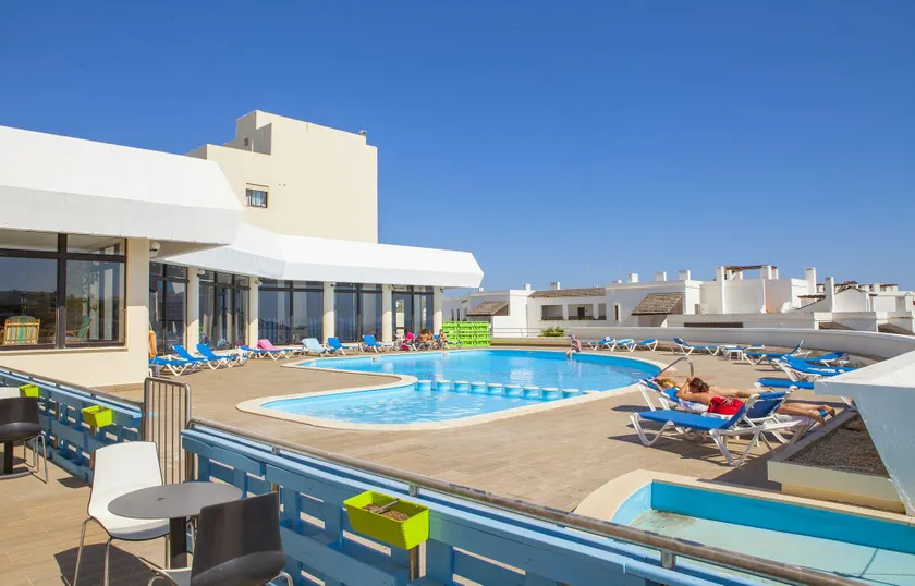 A08 - Magnolia Sea View Apartment - Image 1