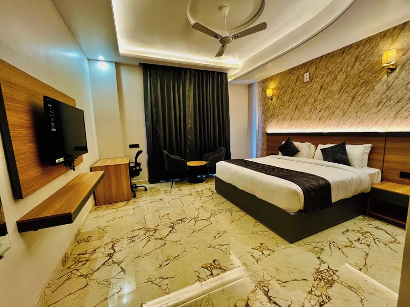 The Grand Oasis Hotel & Resort I Near India Expo Mart - Image 1