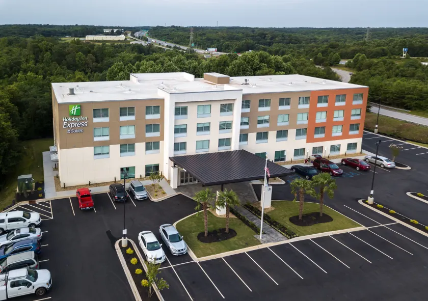 Holiday Inn Express & Suites Greenville S - Piedmont by IHG - Image 1