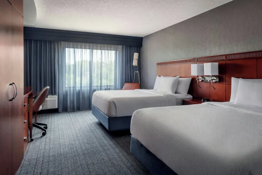 Courtyard by Marriott Paramus - Image 1