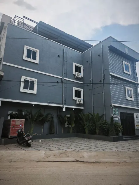 Stayz Royale Hyderabad - Near LB Nagar Metro - Image 1