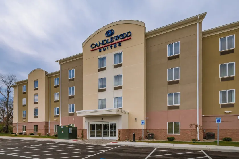 Candlewood Suites Mishawaka by IHG - Image 1