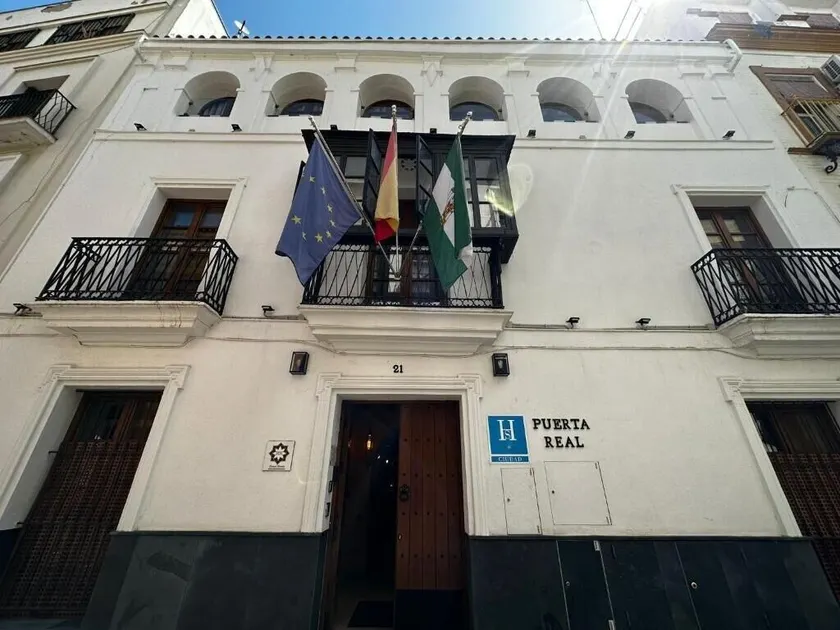 Hemd Hotels Puerta Real Boutique - Image 1