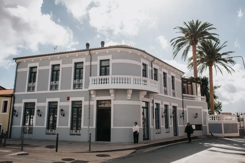 1930 Boutique Hotel - Image 1