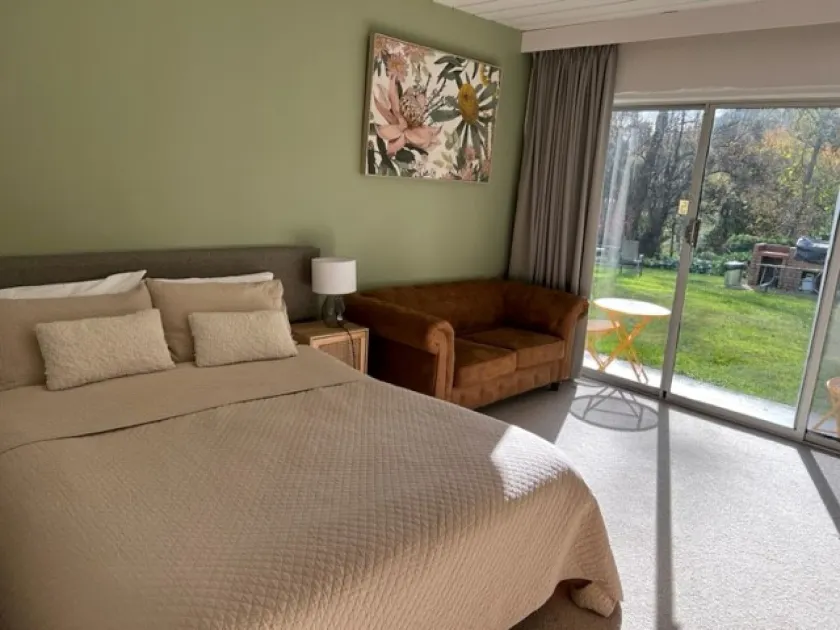 Riverbank Park MOTEL - Image 1