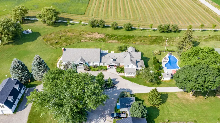 Mountain Ash Country Manor and Spa - Image 1