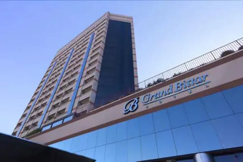 Grand Bittar Hotel - Image 1