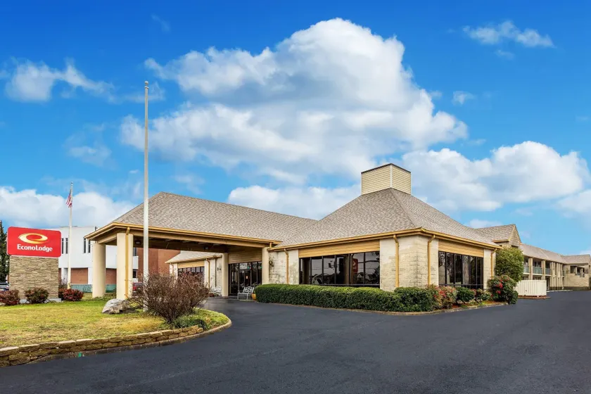 Econo Lodge Naval Station Norfolk - Image 1