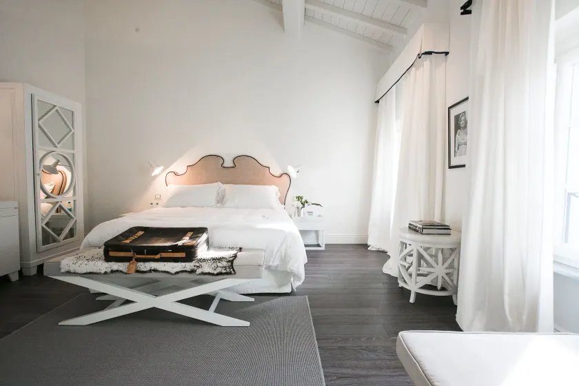 Hall Suites - Image 1