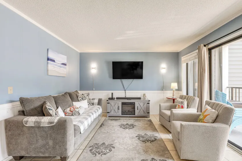 Steps to Shore: Family Retreat in Myrtle Beach - Image 1