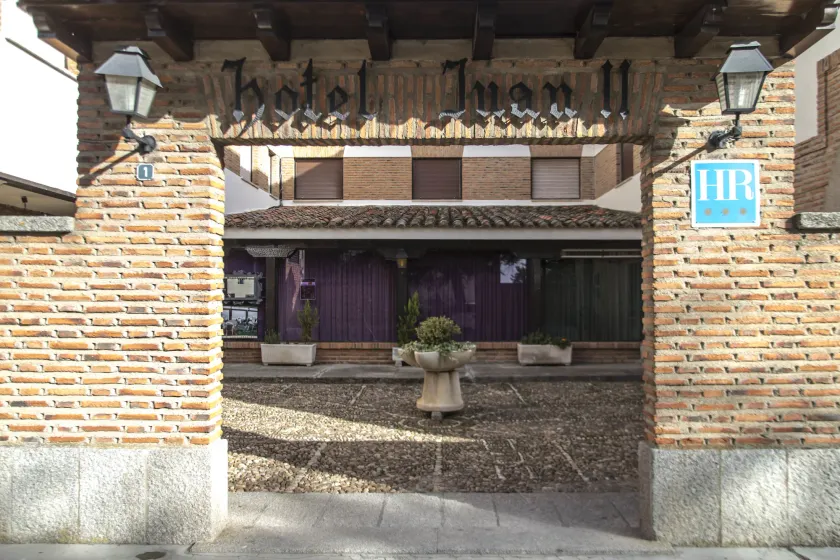 Hospedium Hotel Juan II - Image 1