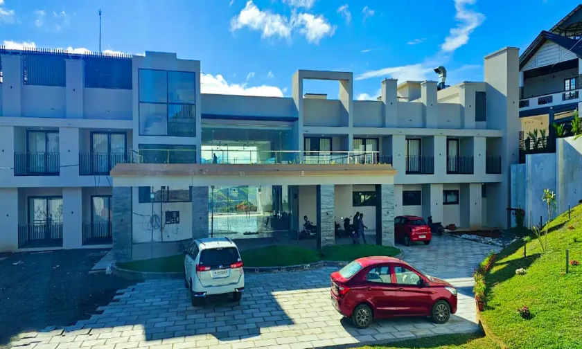 VAGA NAKSHATHRA SUITES - Image 1