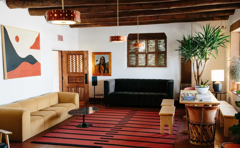 El Rey Court - Image 1