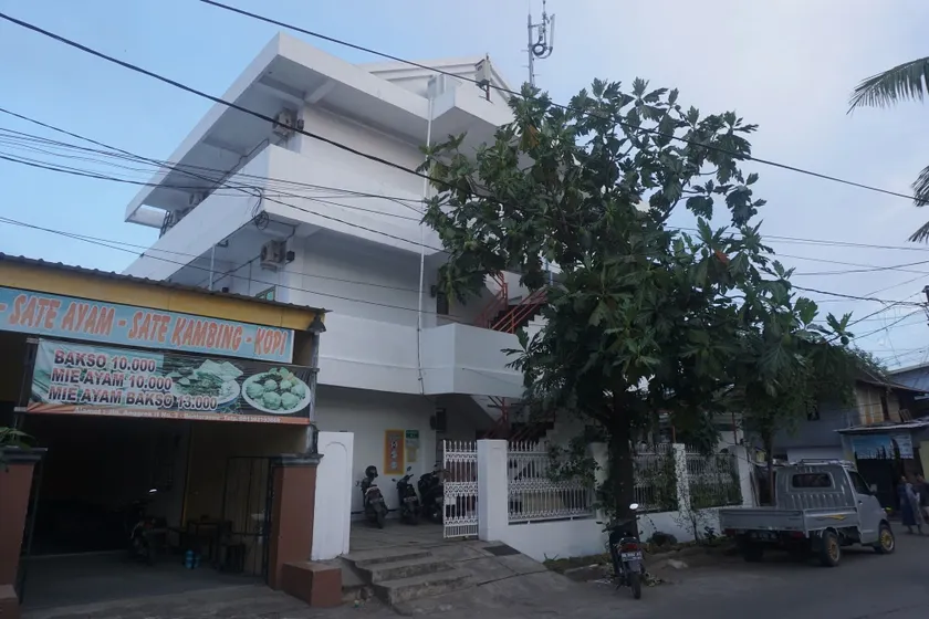 OYO 94020 Lia Kost Syariah Near Perkuburan bontonompo kahar muzakkar - Image 1