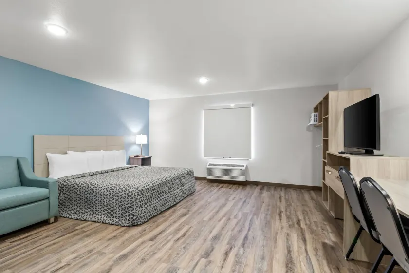 WoodSpring Suites Washington Meadowlands PA - Image 1