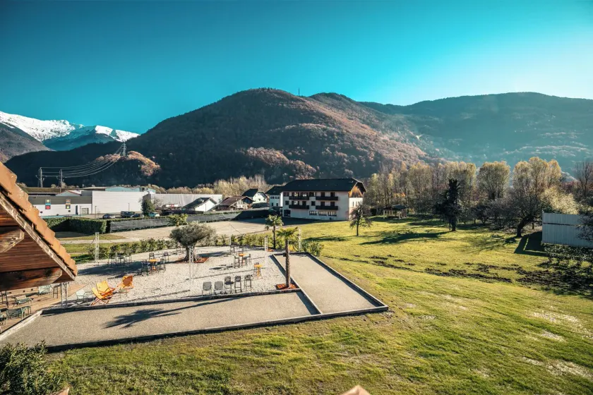 Hotel Base Camp Lodge - Albertville - Image 1