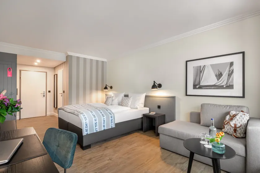 Hotel Yachtclub - Image 1
