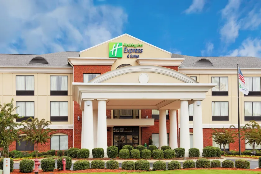 Holiday Inn Express & Suites Tupelo by IHG - Image 1