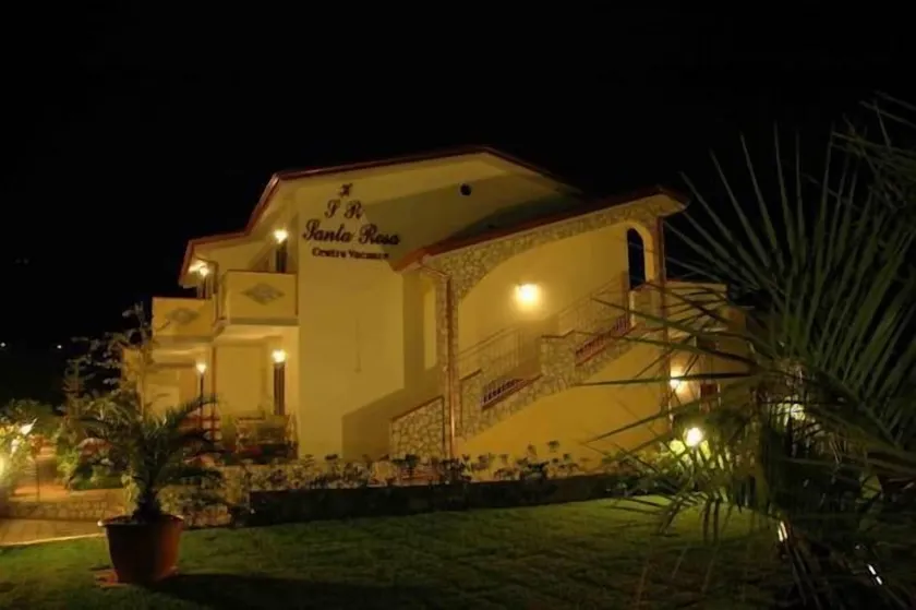 Hotel Santa Rosa - Image 1