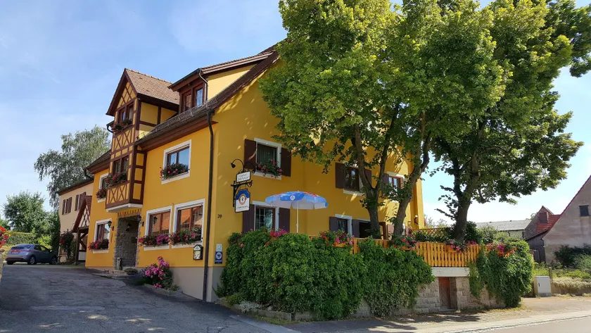 Hotel Gasthof zum Schwan - Image 1