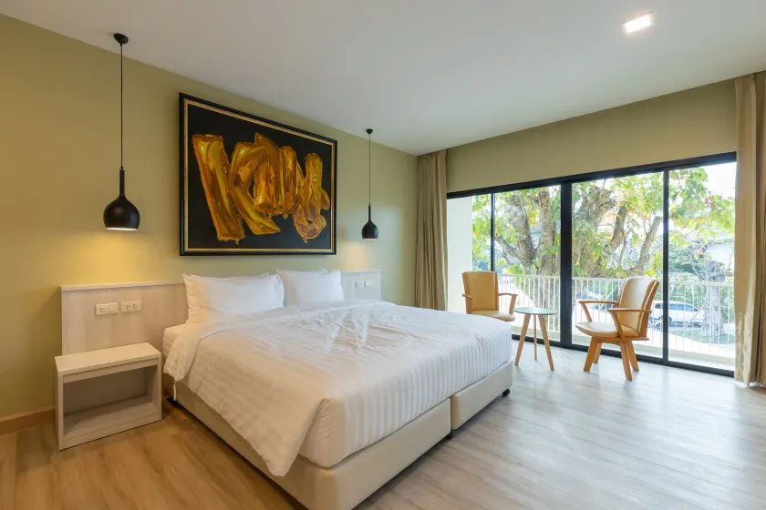 Porestva Hotel Sriracha - Image 1