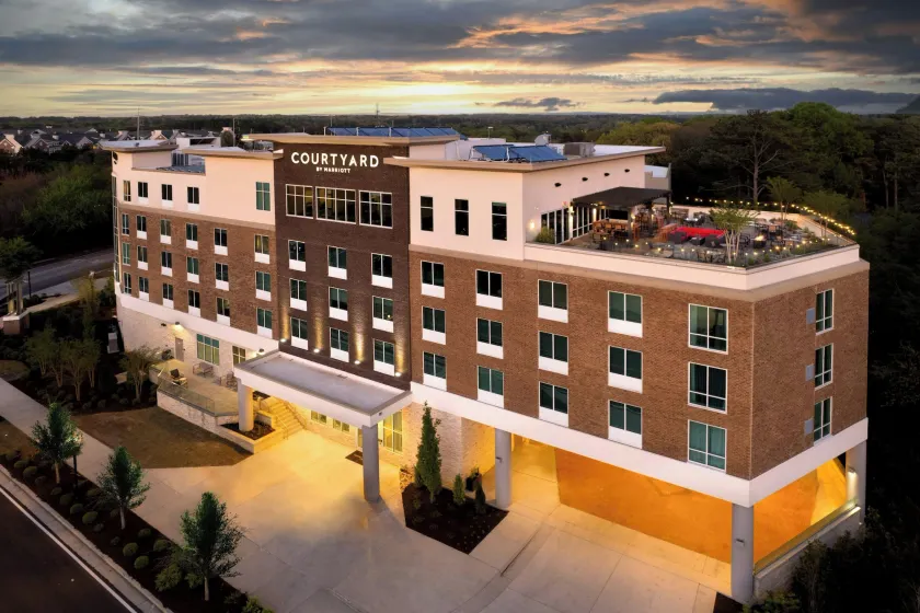 Courtyard by Marriott Atlanta Dunwoody - Image 1