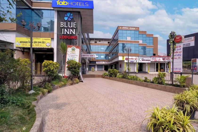FabHotel Blue Inn - Image 1