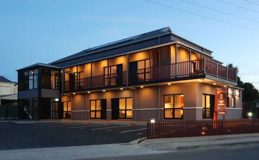 Tanunda Hotel Apartments - Image 1