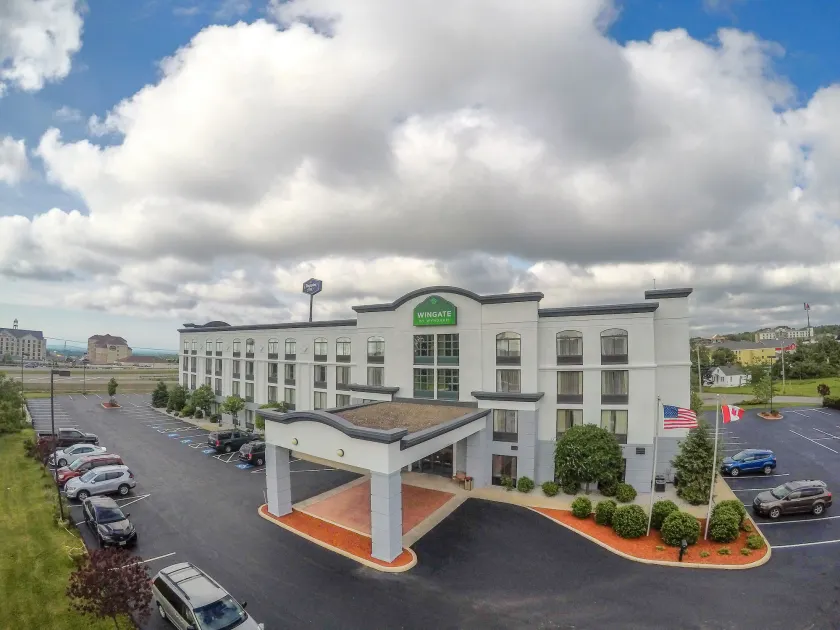 Wingate by Wyndham Erie - Image 1
