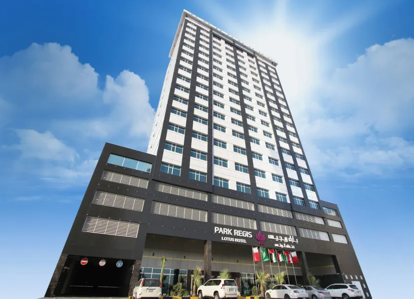 Park Regis Lotus Hotel - Image 1