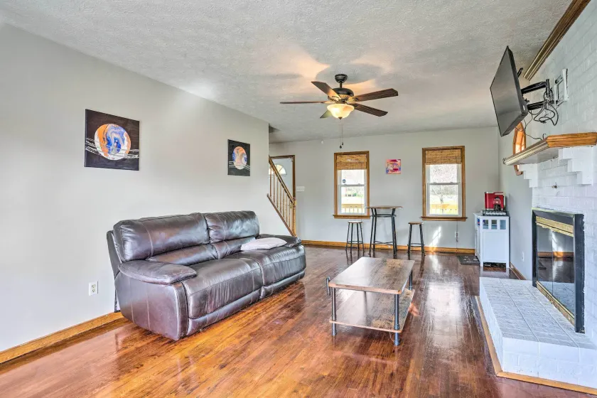 Richmond Area Home w/ Game Room & Patio! - Image 1