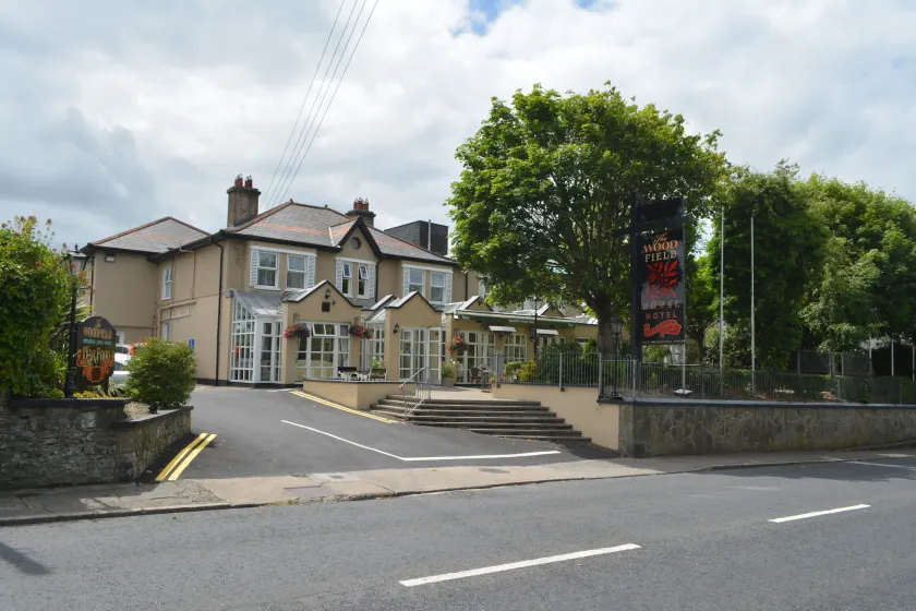 Woodfield House Hotel - Image 1