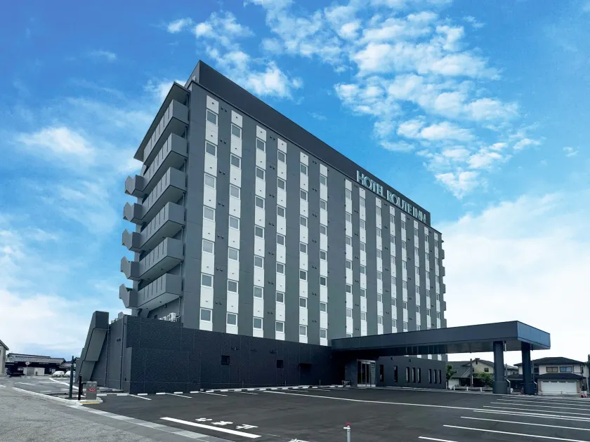 Hotel Route Inn Tonami Inter - Image 1