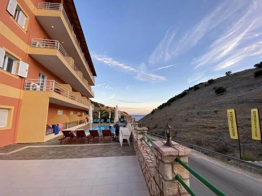 Karos Hotel Llaman - Image 1