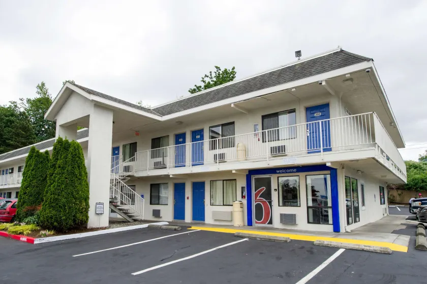 Motel 6-Seattle, WA - Airport - Image 1