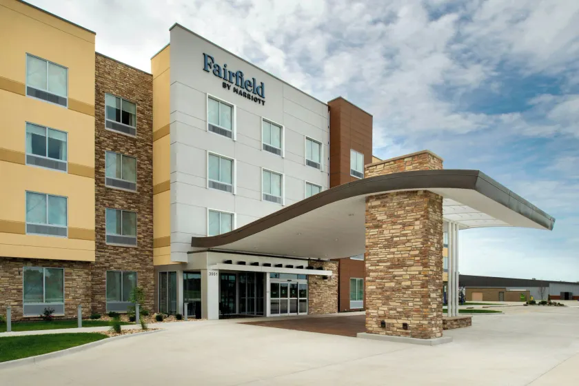 Fairfield By Marriott Inn & Suites Springfield Southwest - Image 1