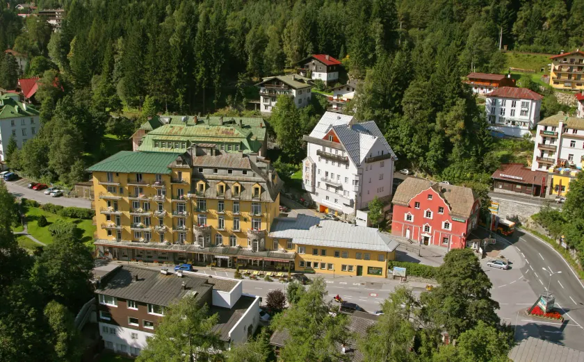 Kurhotel & Hotel Mozart - Image 1