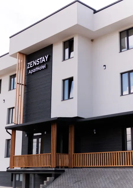 Zenstay ApartHotel - Image 1