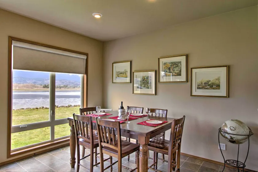 Bayside Home - 6 Miles to Olympic National Forest! - Innvendig