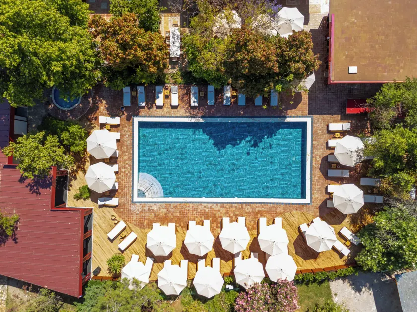 Lill Maison Hotel & City Club - Image 1