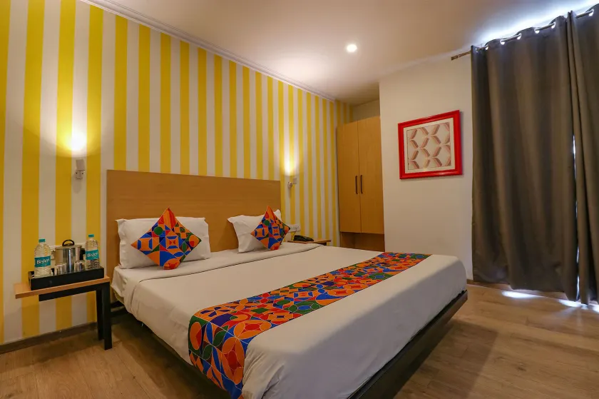 Via Chattarpur Enclave - Image 1