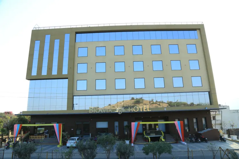 Hotel Bravia Pancheel - By Satguru - Image 1