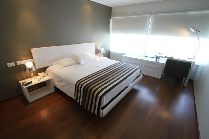 Regency Golf - Hotel Urbano - Image 1