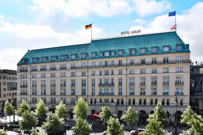 Hotel Adlon Kempinski Berlin - Image 1