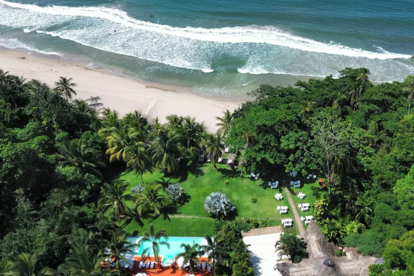 Le Cameleon Hotel - Image 1