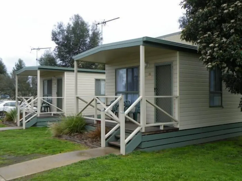 Hamilton Caravan Park - Image 1