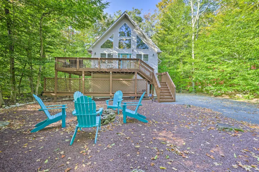 Pocono Lake Home w/ Game Room, Fire Pit & Hot Tub - Image 1