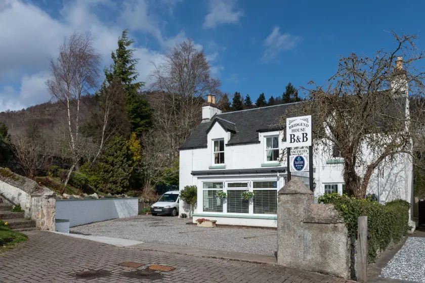 Bridgend House B&B - Image 1